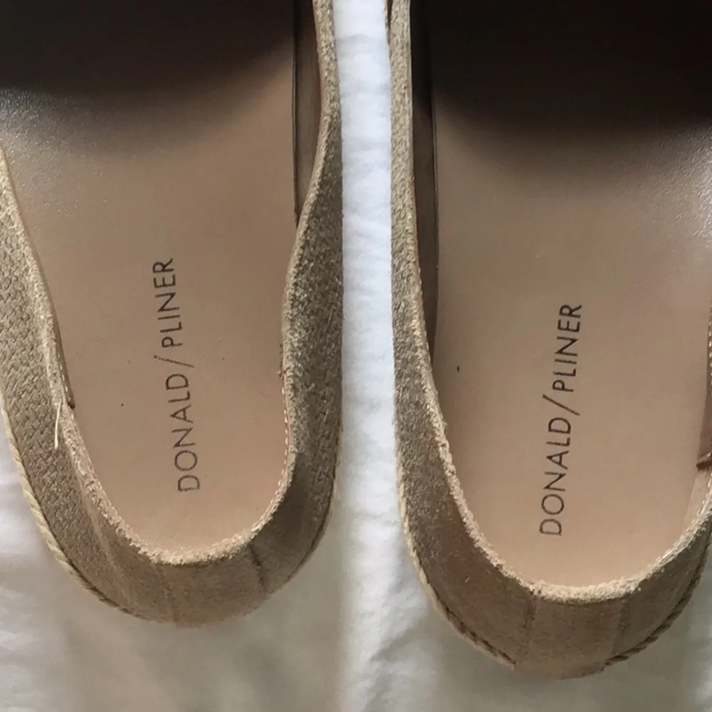 Donald Pliner Palm shoes size 9 1/2 medium - Picture 10 of 12
